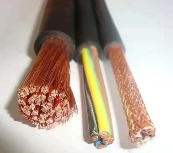 思柏電纜廠家提醒一定要選擇質(zhì)量有保證的企業(yè).jpg